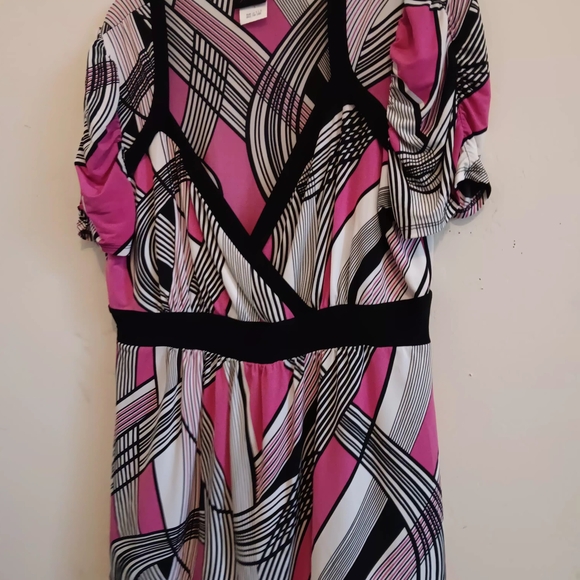 Torrid Blouse Women's Plus Size 1X Vintage Abstract Lines faux Wrap V'neck Retro - Picture 2 of 5